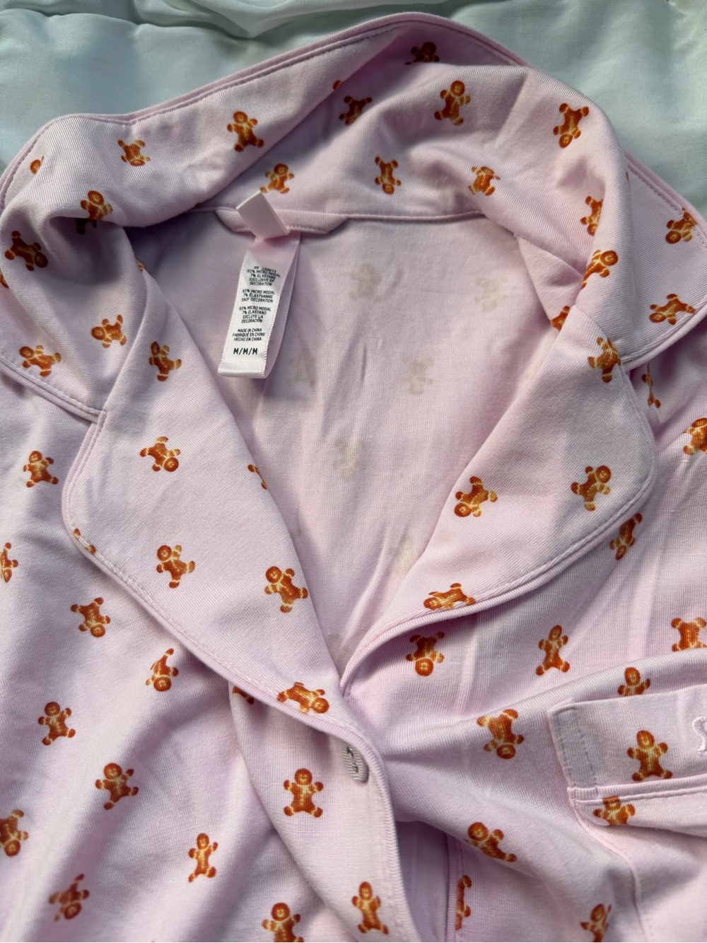 SKIMS Pink Gingerbread-Print Pajama Set - Picture 2 of 7
